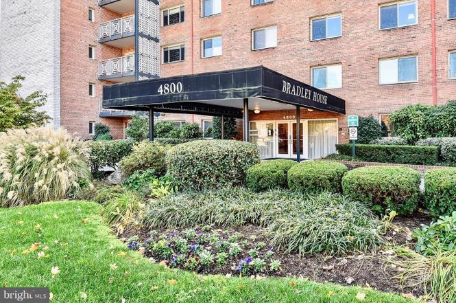 Foto principal - 4800 Chevy Chase Dr