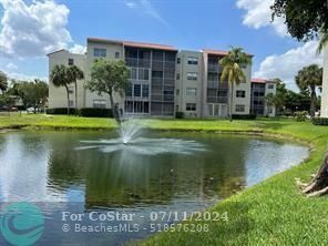 Building Photo - 1820 N Lauderdale Ave