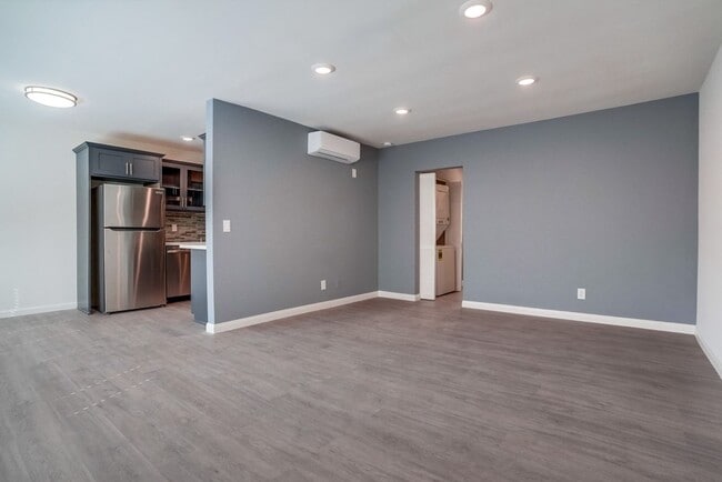 Interior Photo - Premier Apartment Complex Near Hollywood P...