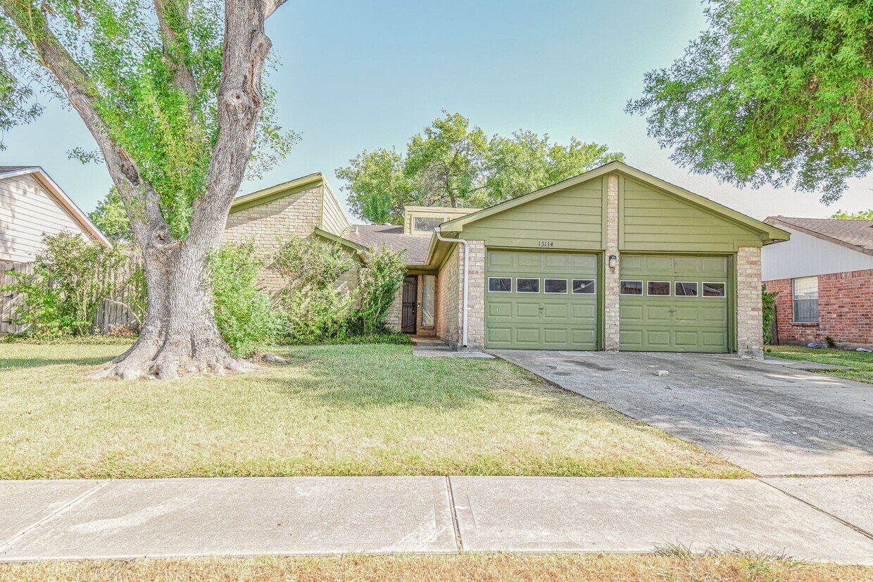 Foto principal - 13114 Apple Glen Ln