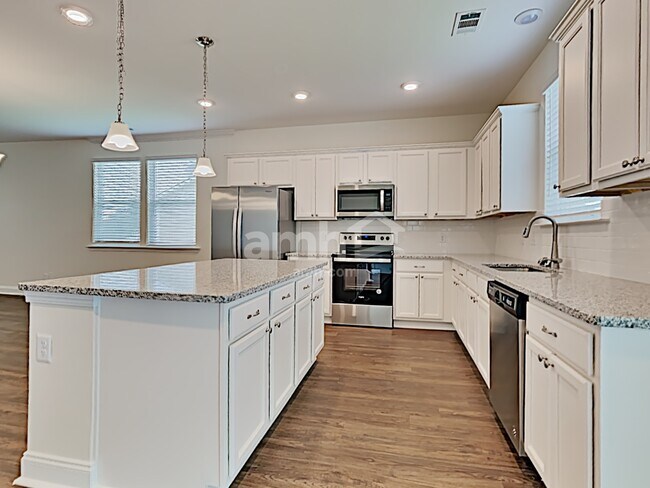 Foto del edificio - 107 Parkside Blvd