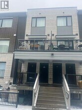 Building Photo - 1605 Creekway Private