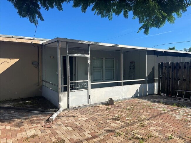 Foto del edificio - 420 SE 13th Dr