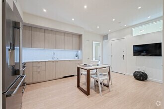 Building Photo - 5851 W 88th St