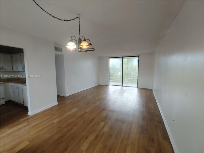 Foto del edificio - 1820 SW 81st Ave