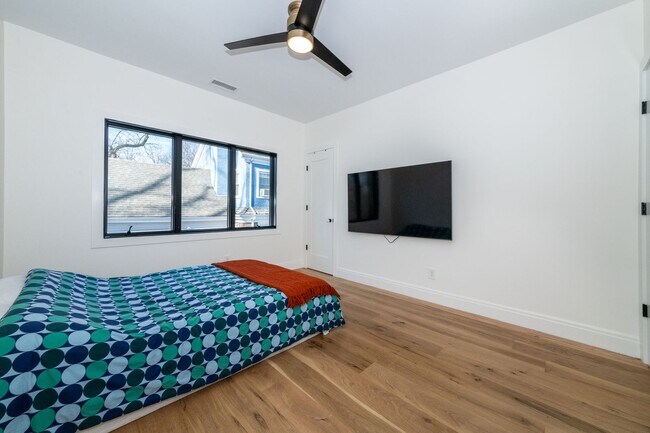 Building Photo - Discover the epitome of modern living in this newly constructed single-family home.