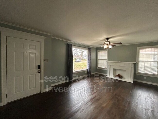 Foto del edificio - 3715 Greenway Pl