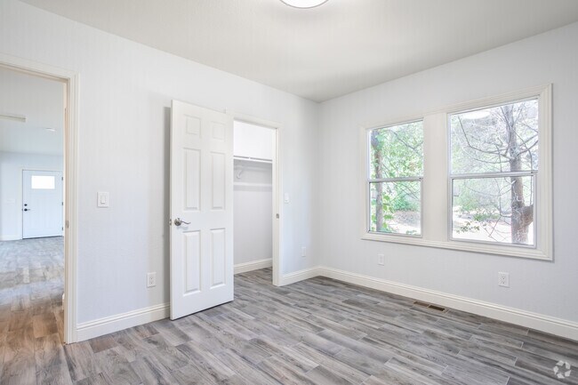 3HAB, 2BA - Cypress Cottage - Oakland Heights Senior Living