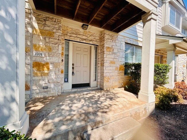 Foto del edificio - 1900 Scofield Ridge Pkwy