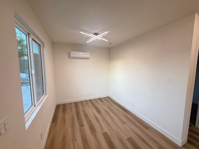 Foto del edificio - 1012 W Vesta St