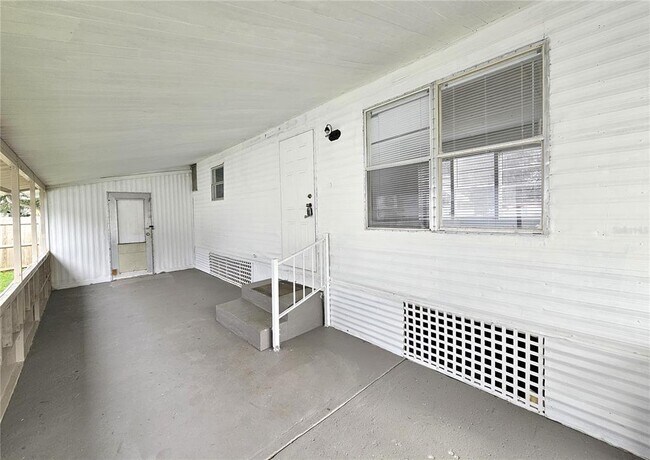 Building Photo - 503 Longfellow Blvd