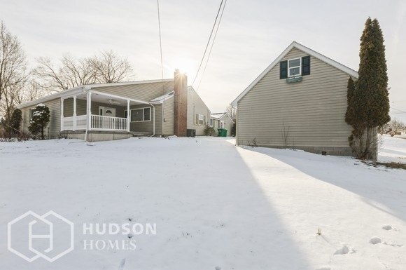 Foto principal - AVAILABLE NOW! - 124 Seneca Drive, Butler,...