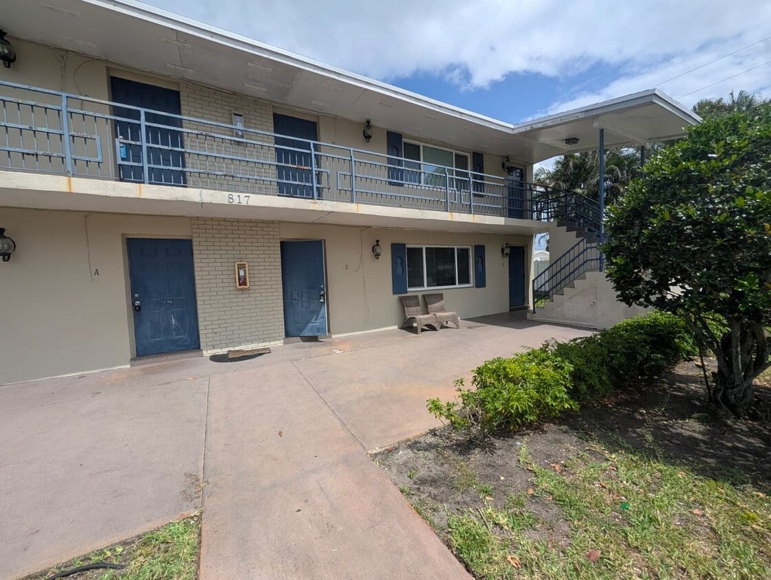 Photo - 817 Lighthouse Dr (North Palm Beach, FL)
