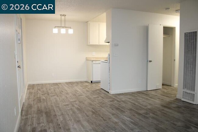 Foto del edificio - 5290 San Pablo Dam Rd