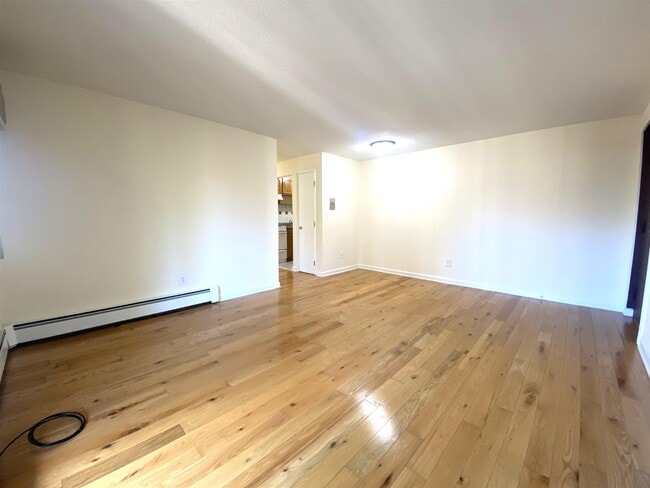 Building Photo - 82 Highland Ave