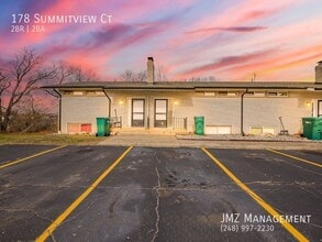 Building Photo - 178 Summit View Ct