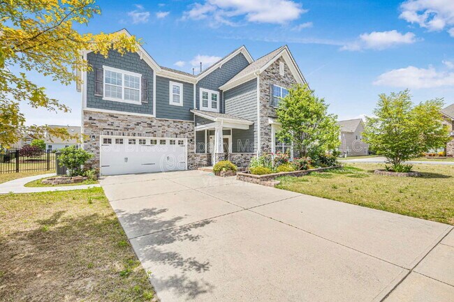 Foto del edificio - 8608 Lavender Pl