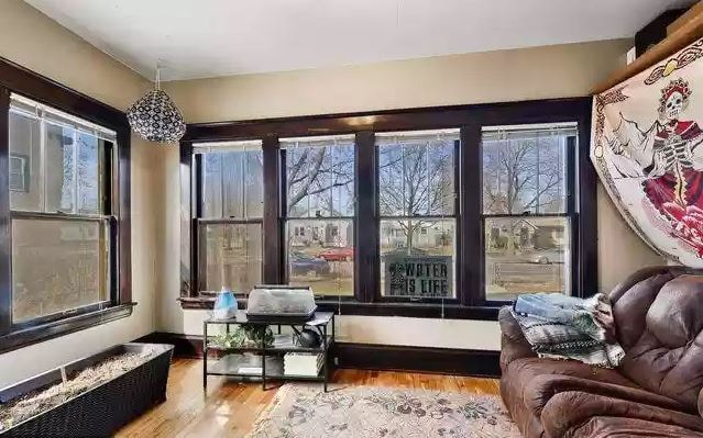 Building Photo - 3951 42nd Ave S