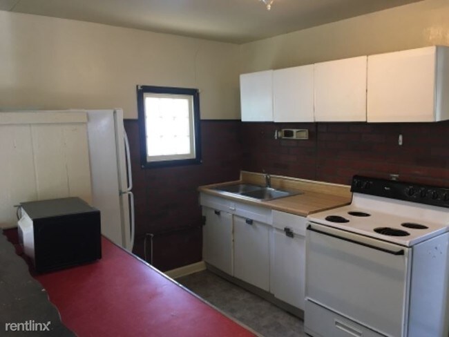 Building Photo - 2 br, 1 bath Apartment - 120 1/2 E Prescott
