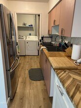 Building Photo - 923 Orange Isle