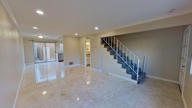 Building Photo - 4907 Shark Dr