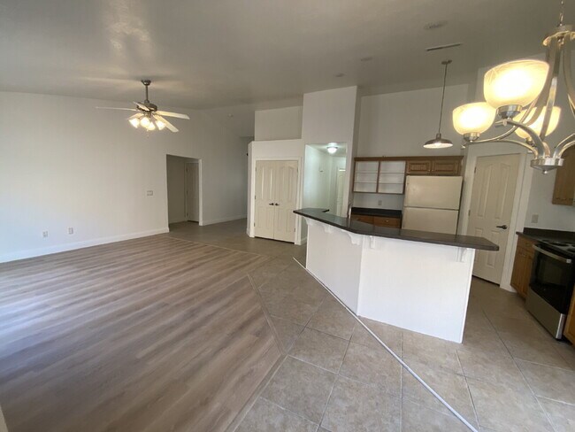 Foto del edificio - Charming 3-bedroom, 2-bathroom residence in Sagewood at Seven Hills