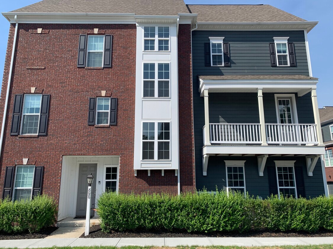 Foto principal - 896 Elmhurst Way