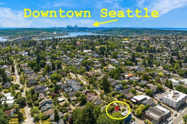Foto del edificio - 5444 Kirkwood Pl N
