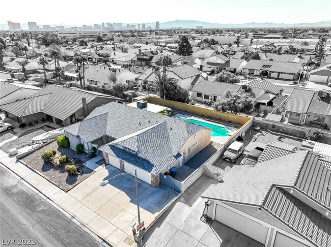 Building Photo - 6357 O'Bannon Dr