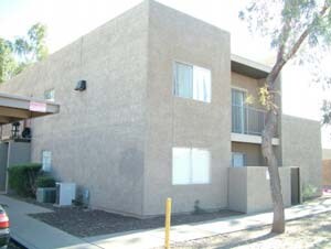 Building Photo - 2801 E Paradise Ln