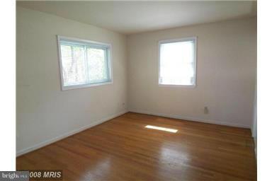 Building Photo - 1041 Warbler Pl