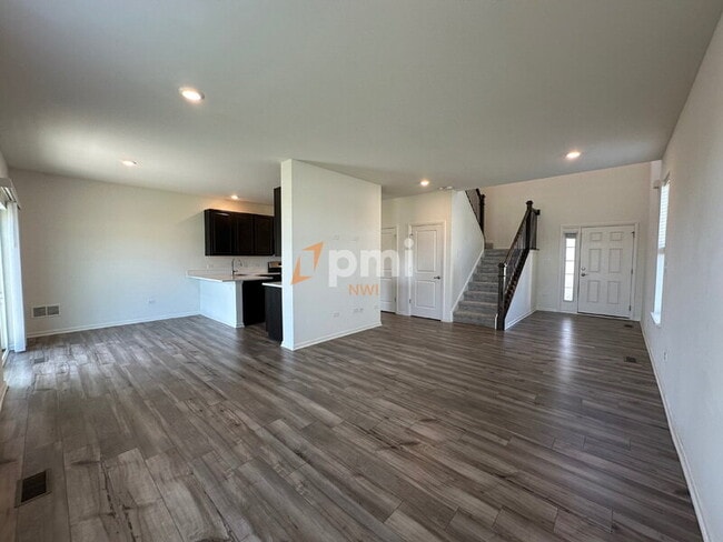 Building Photo - 10905 Illinois Dr