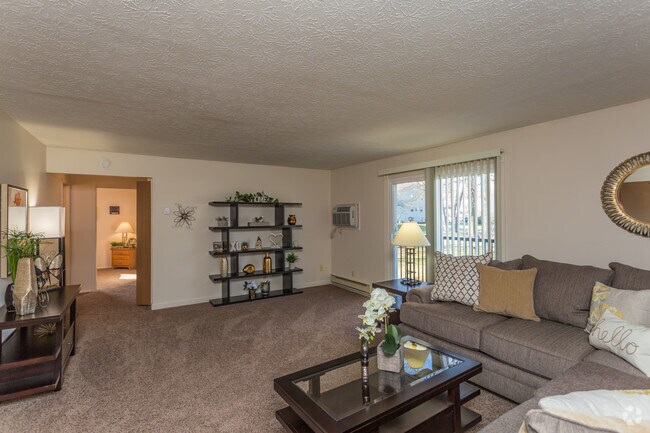2HAB, 1BA - Woodgate North