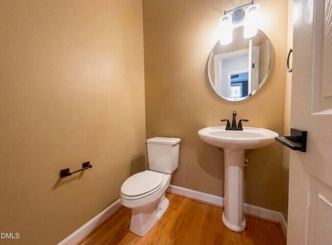 Foto del edificio - 6609 Mafolie Ct