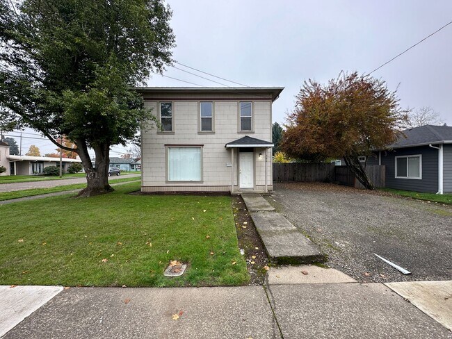 Building Photo - 321