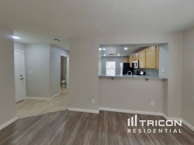 Foto del edificio - 8974 Spring Peeper Ave