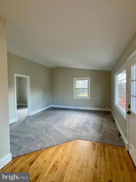 Foto del edificio - 720 Genessee St