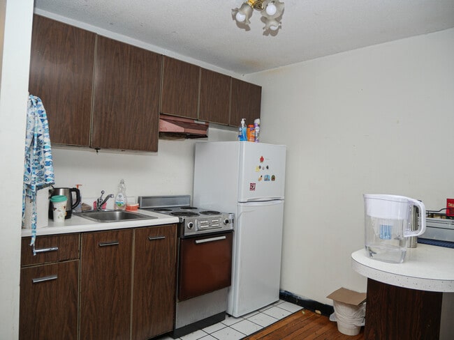 Photo - 1039 Commonwealth Ave Townhome