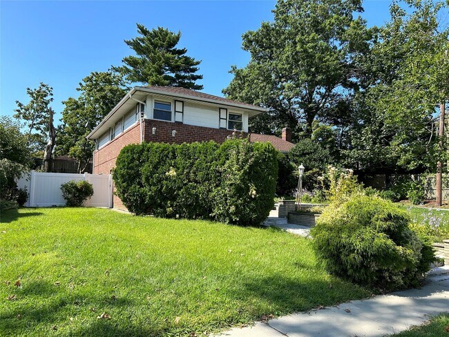 Building Photo - 49 Audrey Rd