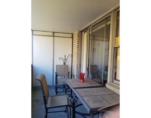 Building Photo - 6 Whittier Pl