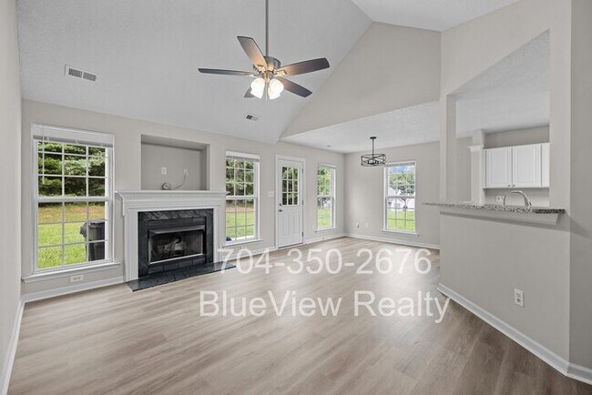 Foto del edificio - Beautiful 1 story house 3 bed 2 bath