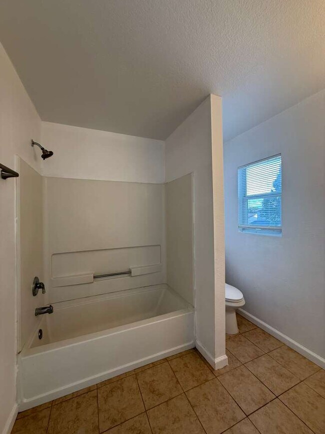 Foto del edificio - 5331 Bakersfield St