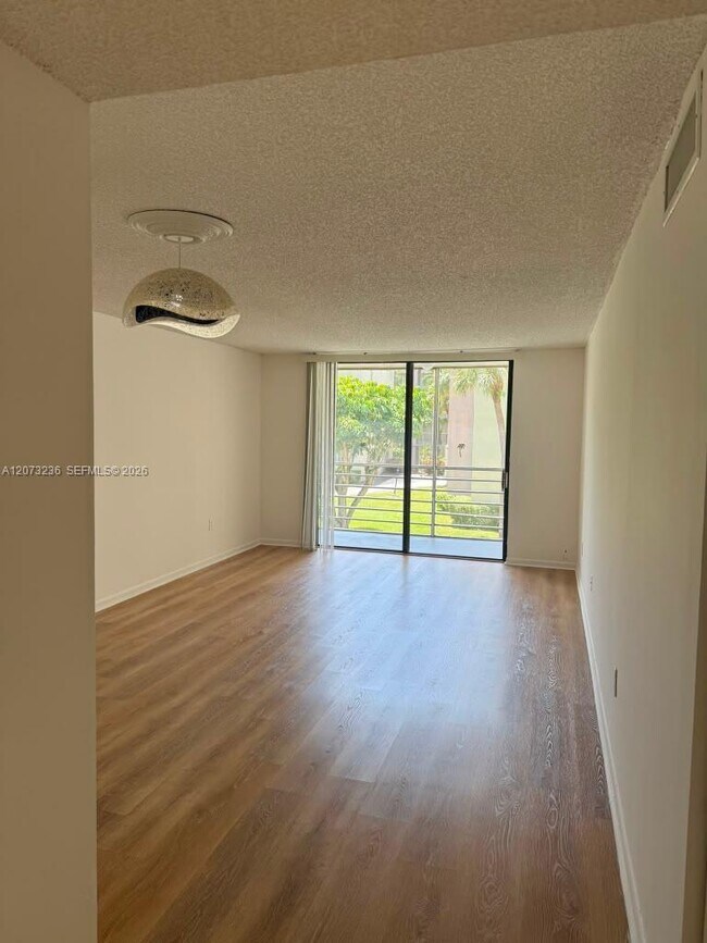 Foto del edificio - 1830 SW 81st Ave
