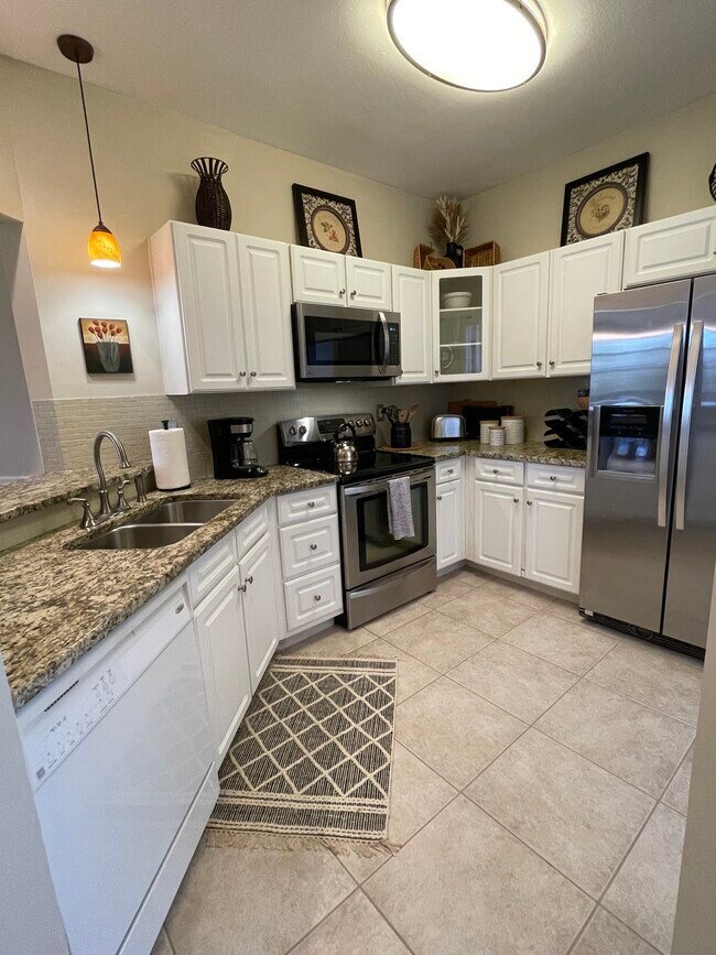 Foto del edificio - 5229 Drury Ln