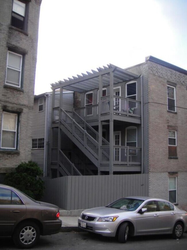 Foto del edificio - 842 Huntington Ave