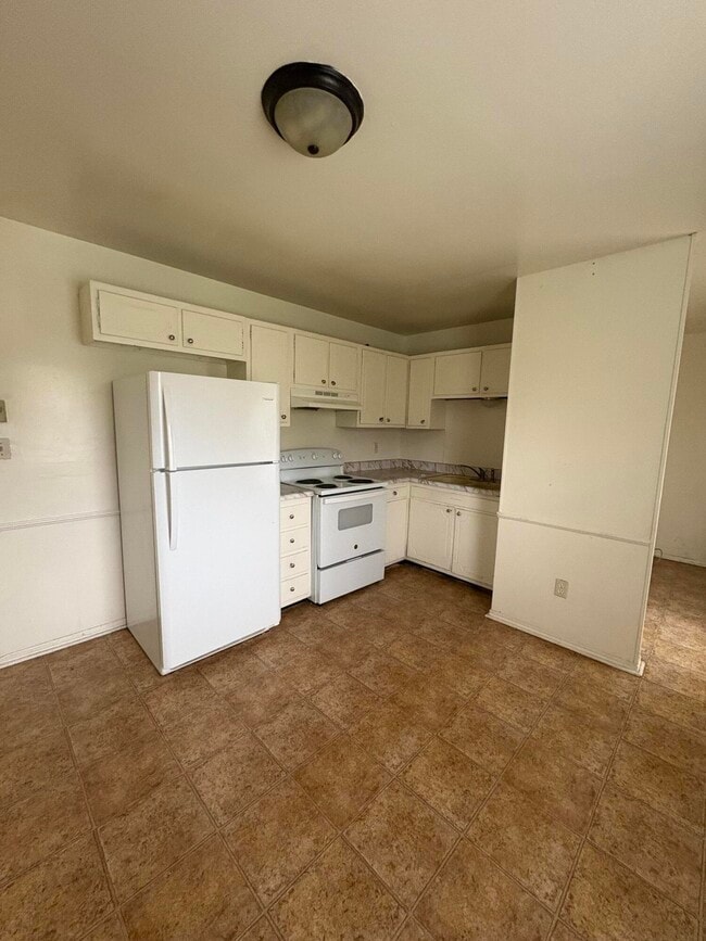 Foto del edificio - 1280 Ascot Park