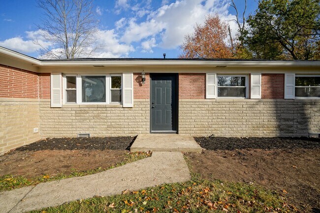 Foto del edificio - Recently Remodeled 4-Bedroom Home with Modern Upgrades & Spacious Yard in McCordsville