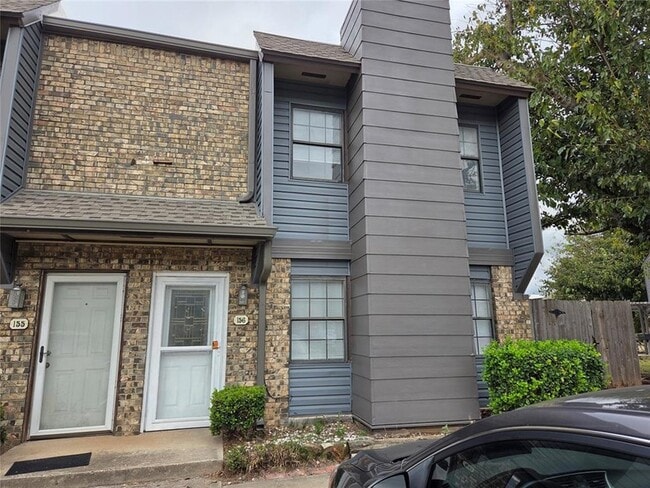 Photo - 401 SE 12th St Apartment