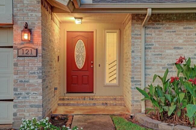Foto del edificio - 121 Misty Brook Ln