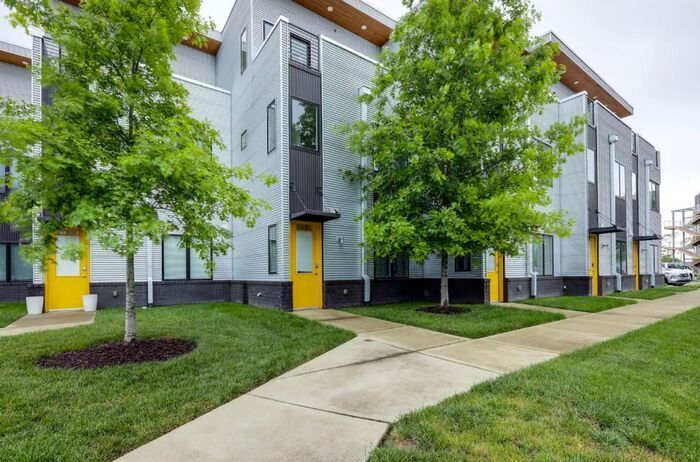 Primary Photo - Beautiful Nashville Condo 5 minutes from D...